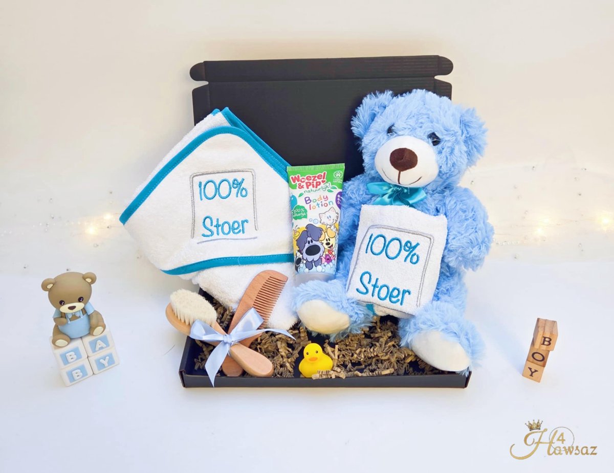 Goedkoopste Luxe Kraamcadeau Set voor Jongens 7 stuks - Hawsaz.nl Cadeau- Geschenkset - Babygeschenkset - Babyshower - Baby Knuffel 35 cm- Gepersonaliseerde cadeaus - Badcape - Babyverzorging - Slabbetje - Cadeau met naam