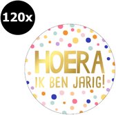 120x Hoera Ik Ben Jarig Stickers Op Vel - 38mm - Hoera Goudfolie - Sluitsticker - Sluitzegel - Cadeau Sticker - Stippen Multicolor - 120 Stuks