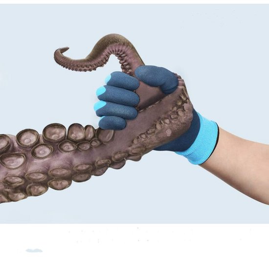 Gants bleus tenant des tentacules sombres de pieuvre.