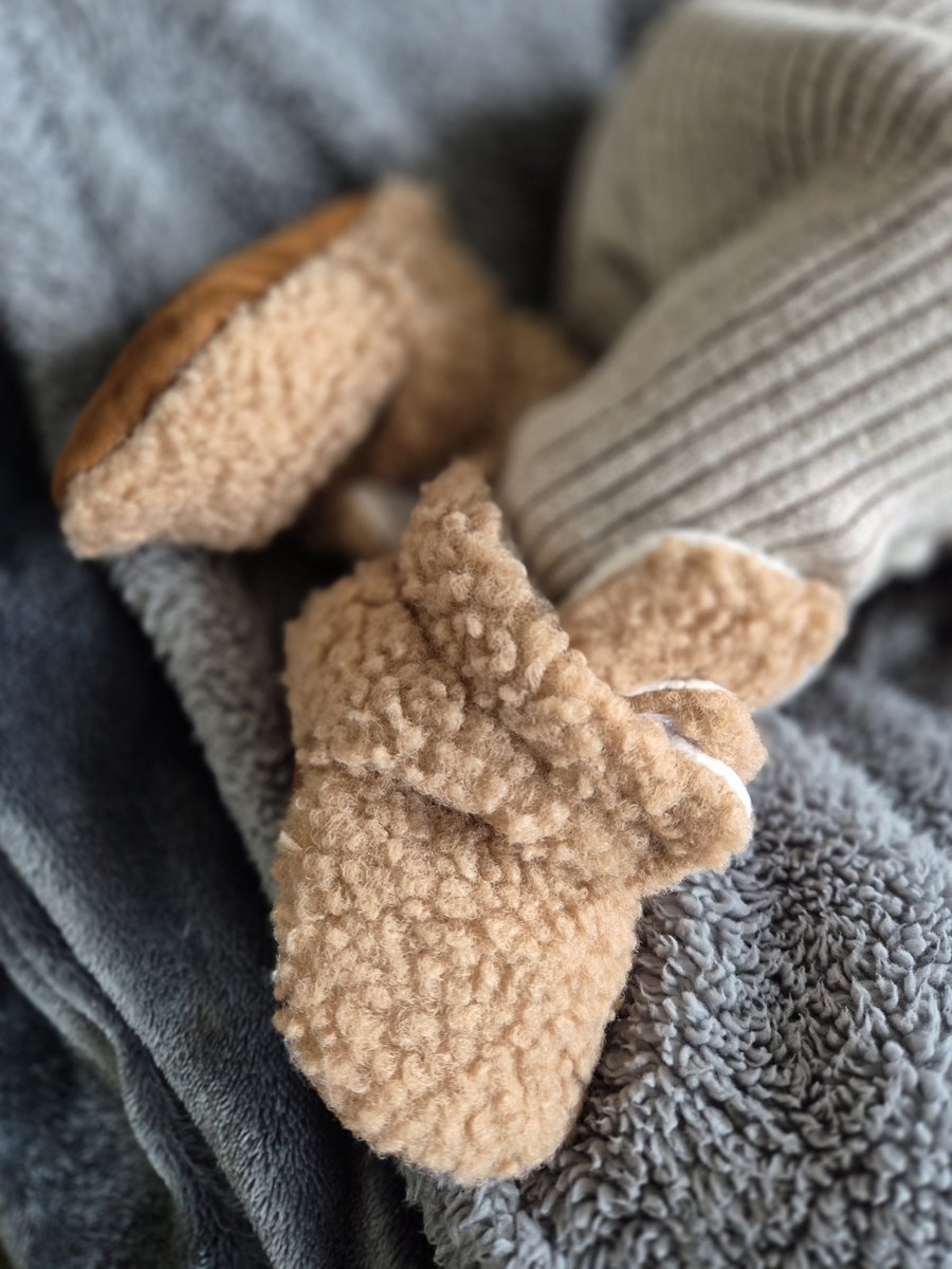Babyslofjes - warme slofjes voor je baby - 0-6 maanden (11 cm) - schoenmaat 17/18 - bruin