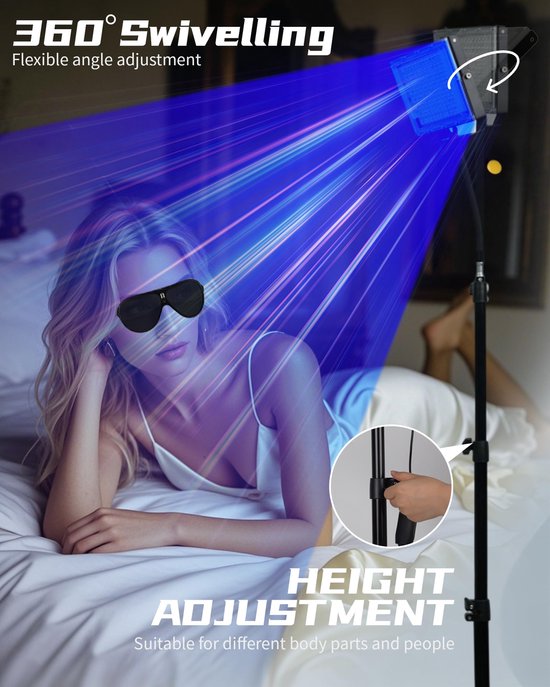 Vrouw ligt op bed met bruiningslamp die 360 graden draaibaar is.