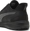 Zwarte Puma sneaker, close-up van de hiel met "SLIPTECH" logo en "PUMA" logo op de zool