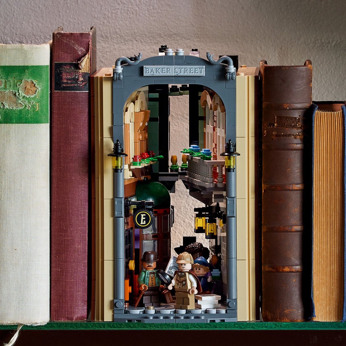 LEGO® Icons Boekensteun: Sherlock Holmes, Bouwset - 10351 — afbeelding 16