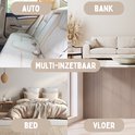 Collage van vier toepassingen van de hondenbank: auto, bank, bed en vloer.