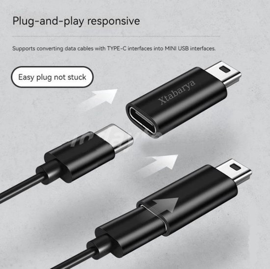 Diagram van een zilverkleurige USB-C mannelijke naar Mini-USB vrouwelijke adapter die wordt aangesloten.