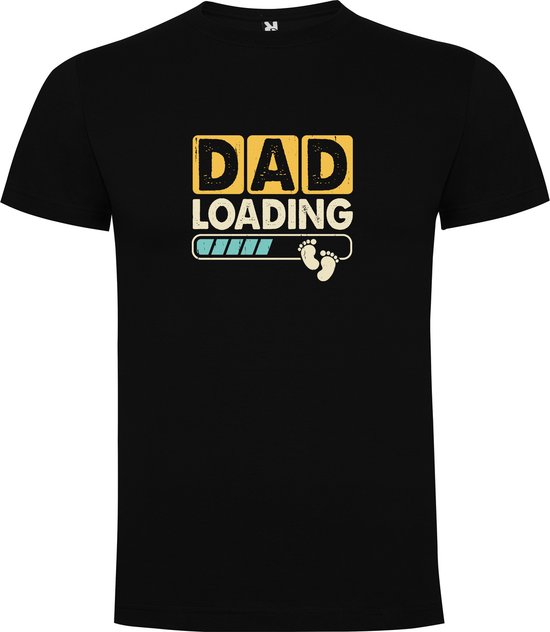Foto: Zwart t shirt met kleurrijke print dad loading vader papa in wording baby onderweg print full color maat l
