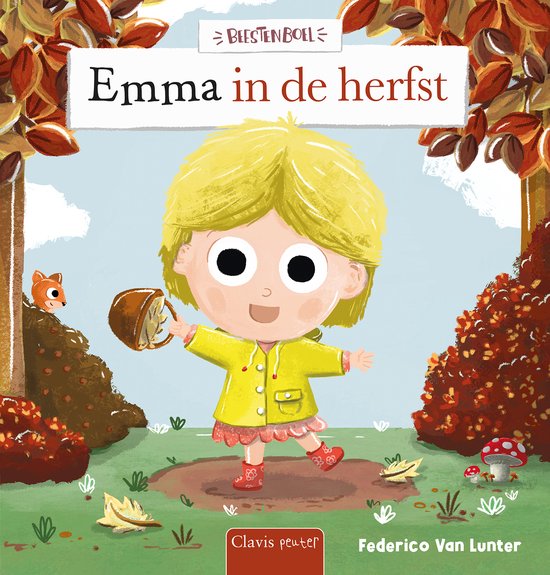 Een blonde peuter met een gele regenjas en rode schoenen, met een mandje, staand in de herfst met bladeren.
