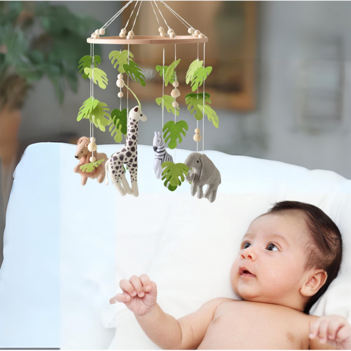 Joymaxx® Baby Mobiel Jungle - Boxmobiel van Vilt & Hout - Muziekmobiel Baby - Mobiel voor Babybox - Kraamcadeau- Babyshower Cadeau- Decoratie Babykamer Kinderkamer - Box Accessoires mobiel voor baby – foto 4