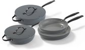 BE Living 4-delige Pannenset - Ø 24 & 28 cm Koekenpan + Ø 30 cm Wokpan + Ø 28 cm Hapjespan - Bakpan - Keramisch - PFAS Vrij Anti Aanbak - Inductie Pannen - Grijs - Essential Series