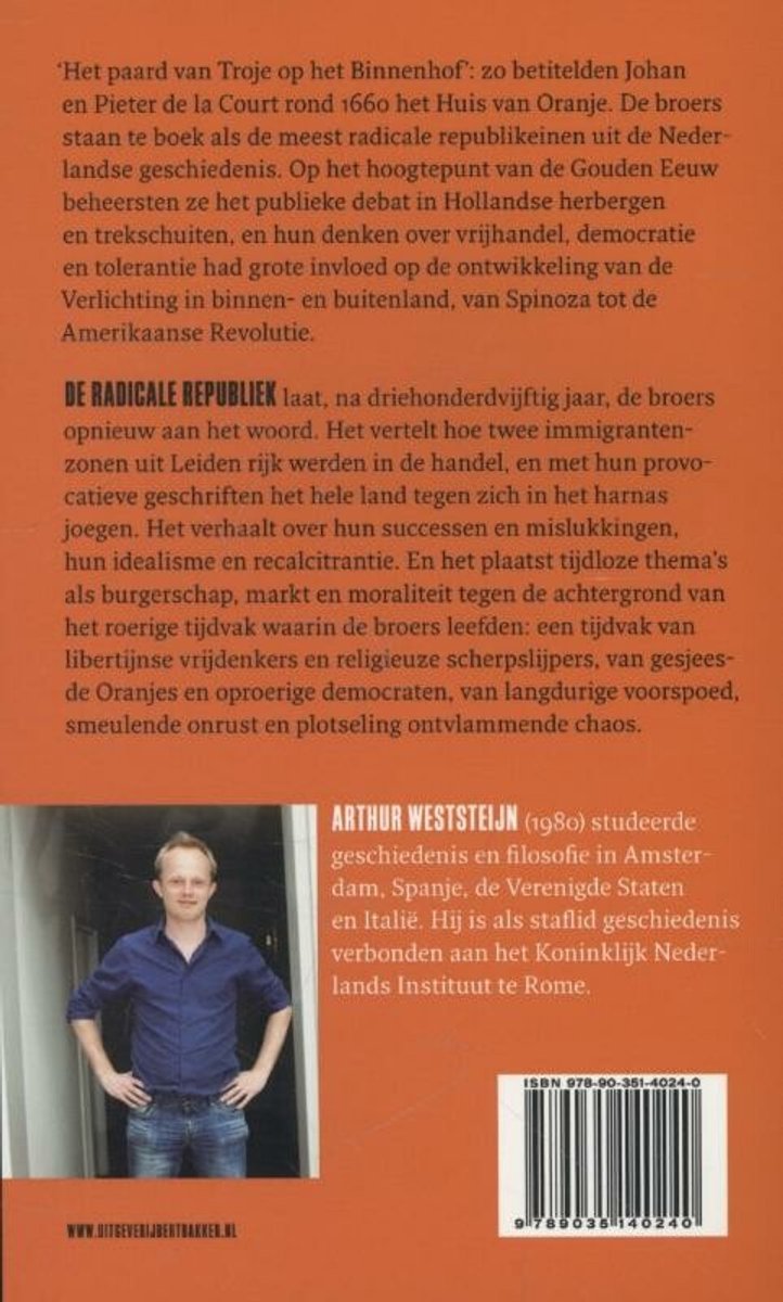 Achterkant van een boek met tekst en een foto van Arthur Weststeijn.