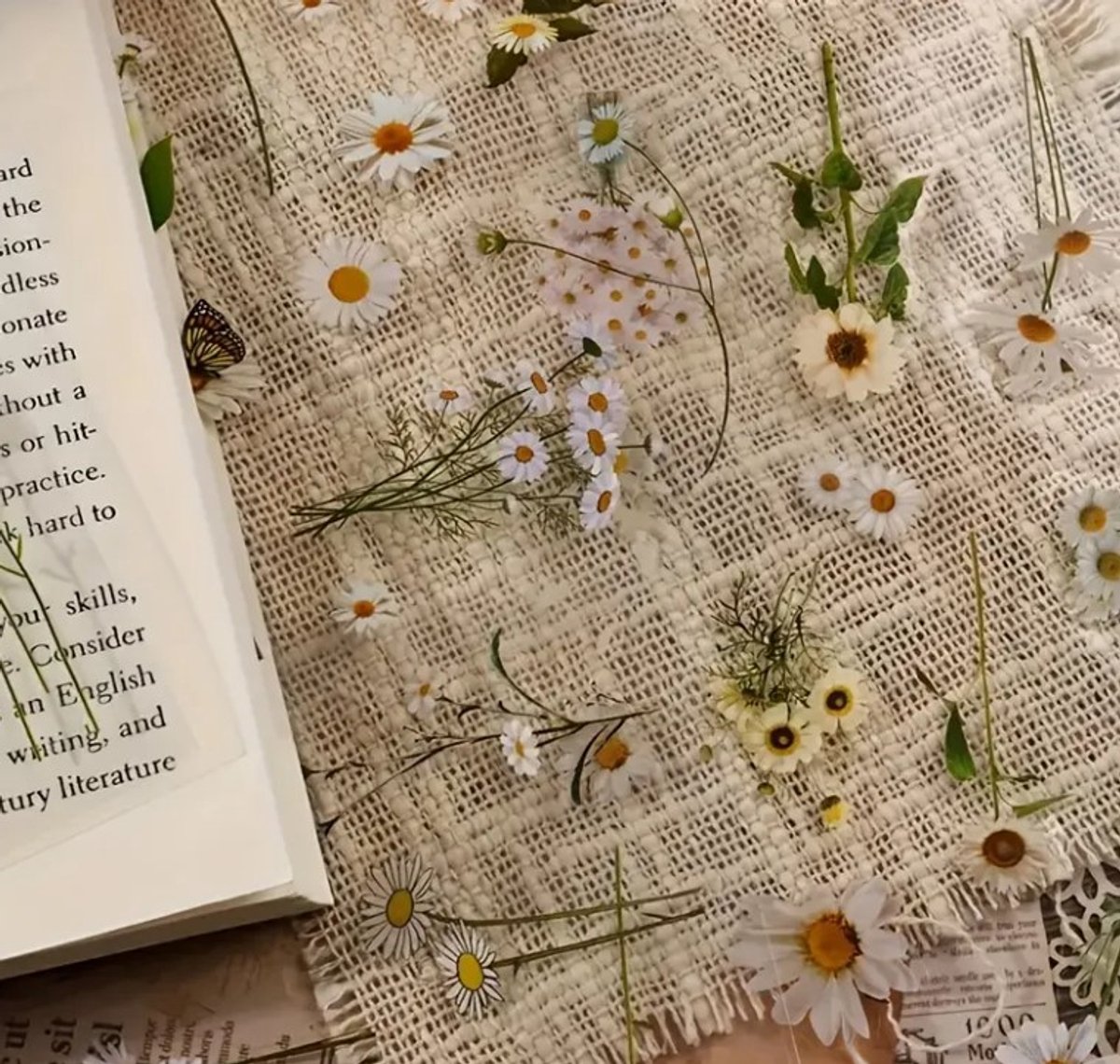 Washi Stickers - Sticker Bloemen - Madeliefje Flowers - Margriet - Iris - Klaver - eucalyptus - Lente - Bullet Journal - Dagboek - Stickers Volwassenen - Kinderen - Scrapbooking - Agenda Stickers - Decoratie Sticker Washi Tape - DH collection — afbeelding 2