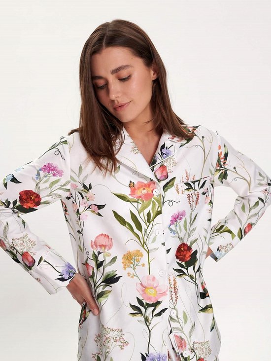Tuinbloemen pyjama set dames–klassiek shirt& lange broek–handgeschilderde bloemen–100% Katoensatijn–wit–maat S