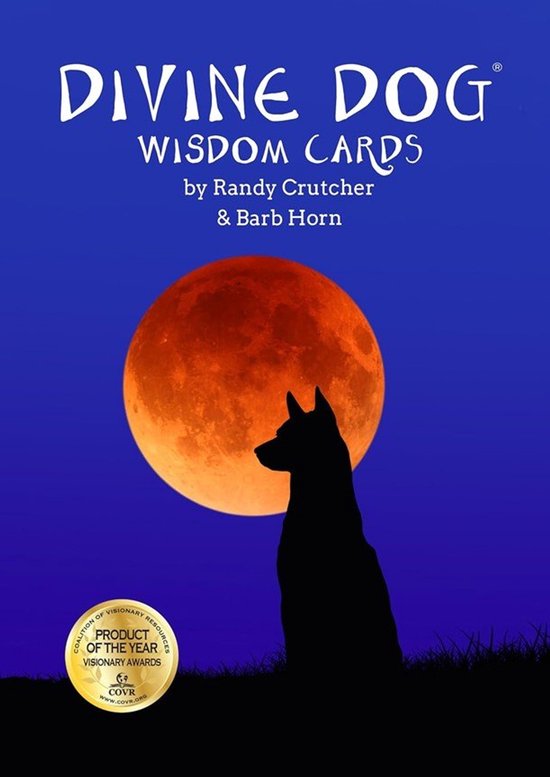 Kaartspel 'Divine Dog Wisdom Cards' met een zwarte hondensilhouet tegen een grote oranje maan en blauwe lucht. Product van het Jaar.