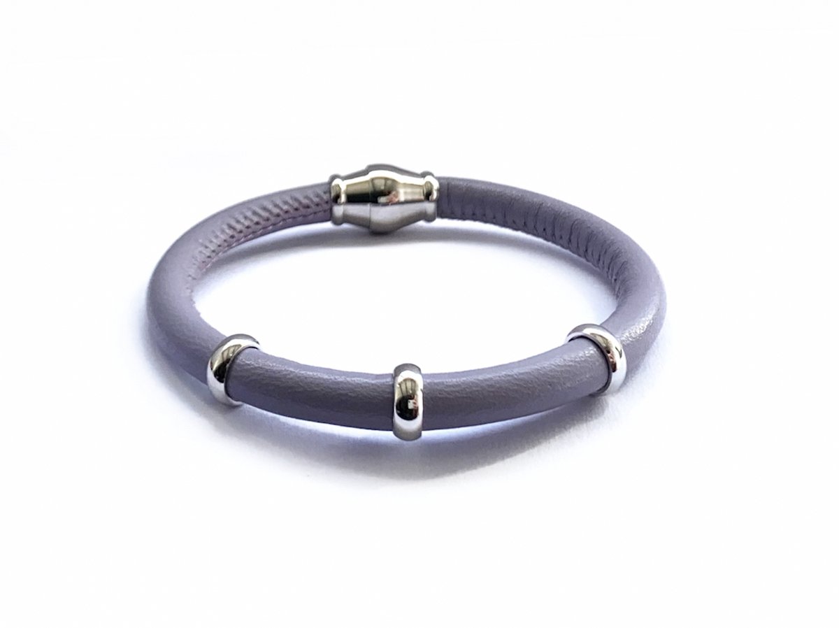 NIEUW! Jolla - dames armband zilver - leer - magneetsluiting - bedels - Single Silver - Paars