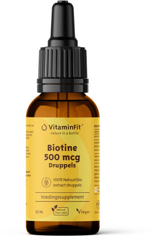 Bruine druppelfles VitaminFit 'Biotine 500 mcg Druppels' 30 ML op witte achtergrond.