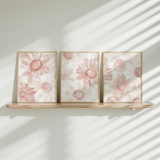 FineArtia - Pastel Roze Watercolor Madeliefjes - Speels & Stijlvol - Poster Set - 3 stuks - 20-x-30-cm - Meisjeskamer - Babykamer - Babyshower Cadeau - Wanddecoratie - Kinderkamer decoratie - Muurdecoratie - Kinderposter - Zonder Lijst