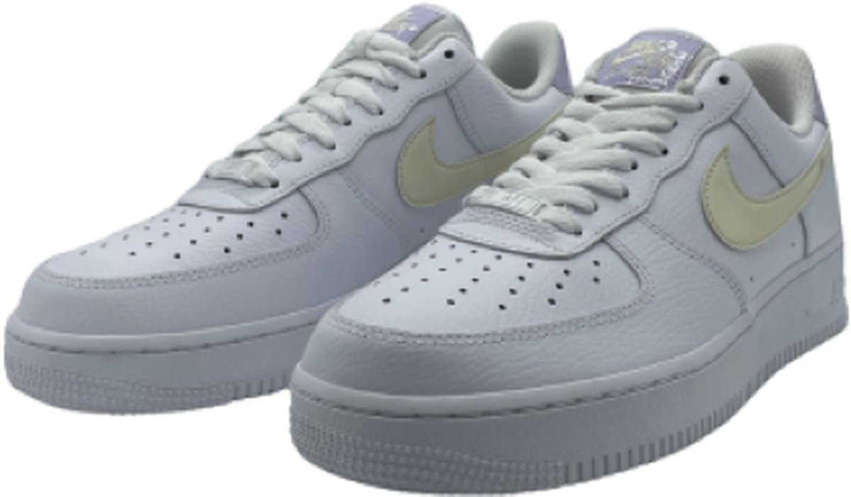 Nike WMNS Air force 1’07 – Coconut milk Wit