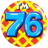 Button 76 Jaar - Button met speld (55mm) - Leeftijd badge - 76 Jaar versiering - Accessoires - Rozet I'm 76 - Verjaardag jongen / meisje / man / vrouw - Button 76 Jaar