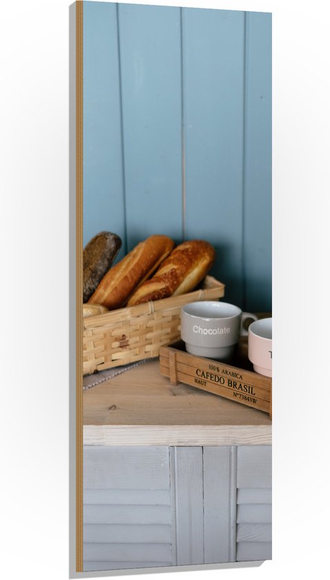 Hout - Mand met Broodjes en Koffie op Kast - 50x150 cm - 9 mm dik - Foto op Hout (Met Ophangsysteem)