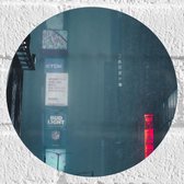 Muursticker Cirkel - Donkere Stad tijens Regenbui - 20x20 cm Foto op Muursticker