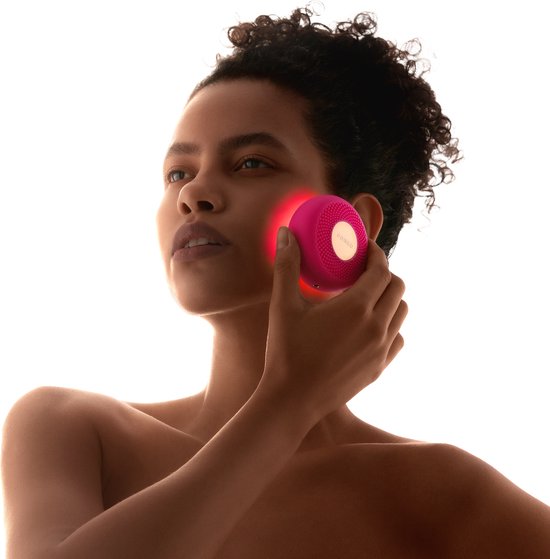 FOREO UFO™ 3 LED | NIR & Full-Spectrum LED Hydrating Facial