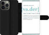 Bookcase Geschikt voor iPhone 13 Pro telefoonhoesje - Quotes - Vader definitie - Spreuken - Woordenboek - Met vakjes - Wallet case met magneetsluiting