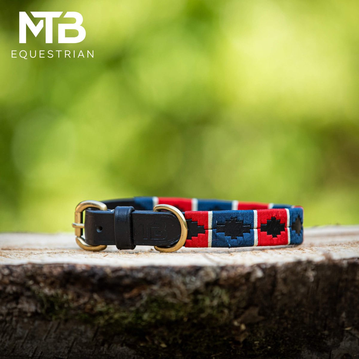 Leren Hondenhalsband – Rood-Wit-Blauw Polo Design – Maat M – Handgemaakt & Comfortabel – MTB Equestrian