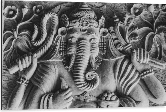 Dibond - Stenen Ganesha Beeld met Details van Bloemen - 105x70 cm Foto op Aluminium (Met Ophangsysteem)