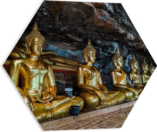 PVC Schuimplaat Hexagon - Rijen Gouden Boeddha's in Wat Tham Khuha Sawan Tempel in Thailand - 50x43.5 cm Foto op Hexagon (Met Ophangsysteem)