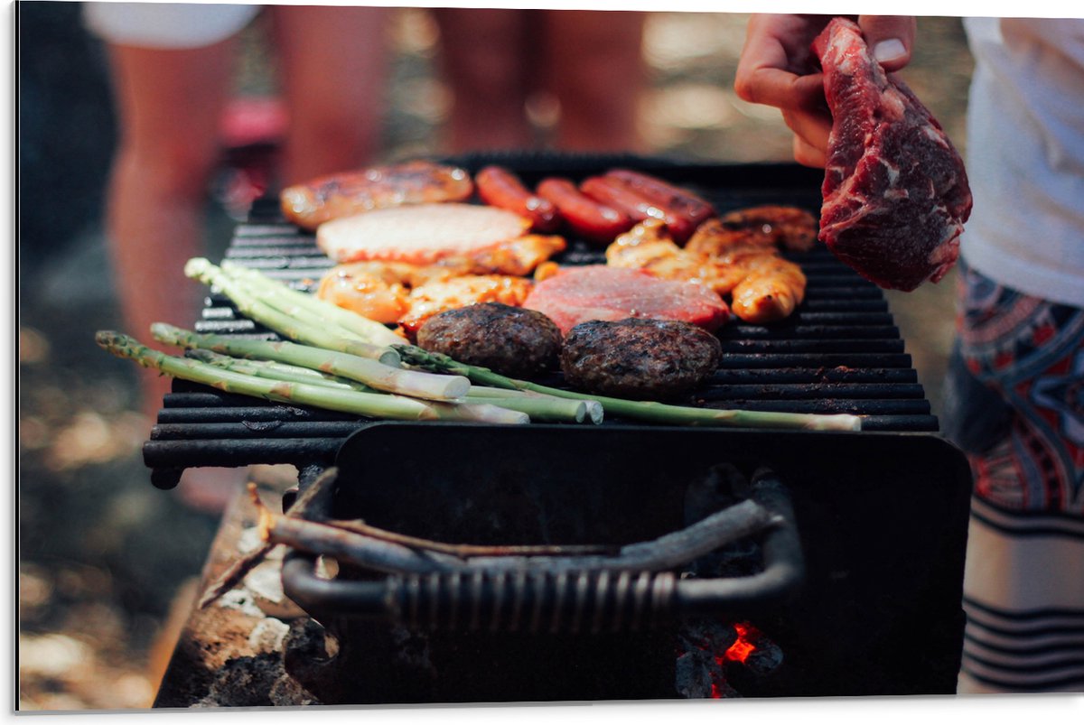 Dibond - Barbecue - Vlees - Groenten - Kolen - Natuur - 75x50 cm Foto op Aluminium (Met Op