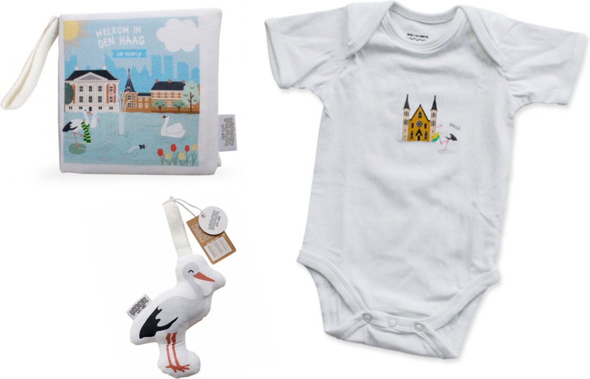Goedkoopste Combideal Den Haag met babyboekje, rompertje 3-6 mnd & soft toy ooievaar - fairly made - duurzaam en origineel kraamcadeau