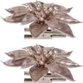 2x stuks decoratie bloemen kerststerren roze glitter op clip 9 cm - Decoratiebloemen/kerstboomversiering
