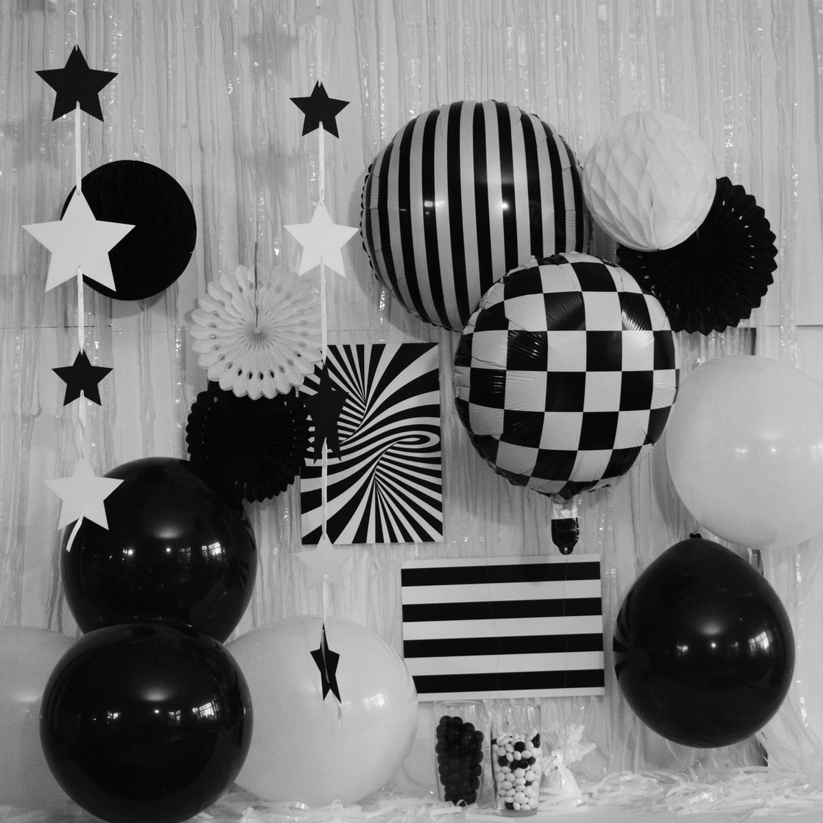 My Theme Party - 48 stuks Black & White feestpakket - Thema Feestversiering - Zwart en Wit versiering
