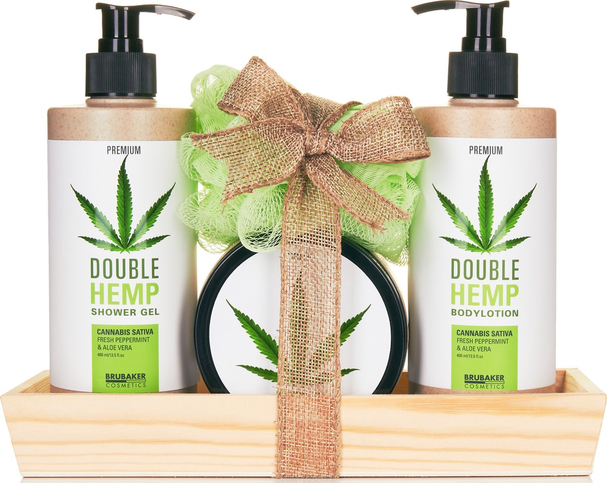 Goedkoopste BRUBAKER Cosmetics Hennepzaadolie Douche en Verzorgingsset -Verse Munt & Aloë Vera - Cadeautip Vrouw - Cadeau Idee - met Houten dienblad