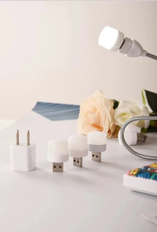 V-TAC VT-84 nachtlampje stopcontact - vierkant - 2x USB - warm wit