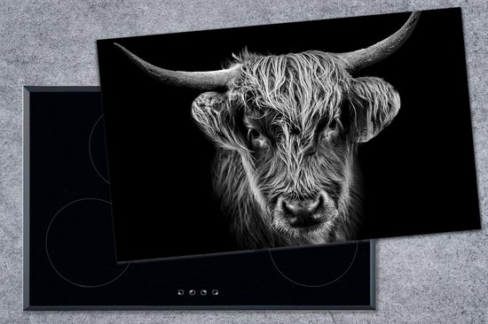 KitchenYeah® Inductie beschermer 91.6x52.7 cm - Schotse hooglander - Zwart - Koe - Dieren - Kookplaataccessoires - Afdekplaat voor kookplaat - Inductiebeschermer - Inductiemat - Inductieplaat mat
