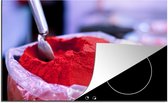 KitchenYeah® Inductie beschermer 76x51.5 cm - Cayennepeper op de markt in poeder vorm - Kookplaataccessoires - Afdekplaat voor kookplaat - Inductiebeschermer - Inductiemat - Inductieplaat mat