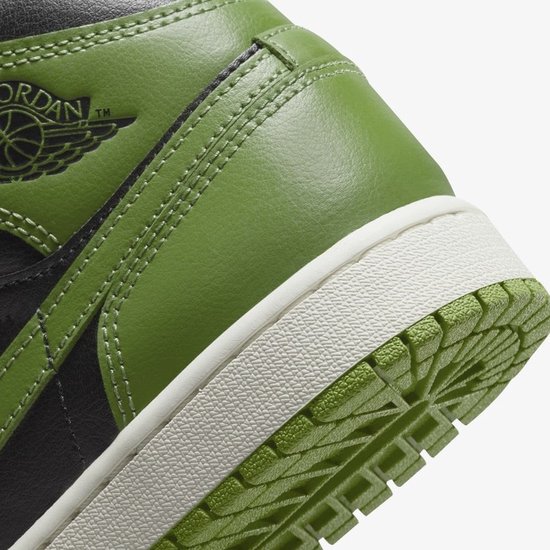 Nike Air Jordan 1 Mid - Maat 38.5 - Dames Sneakers - Groen/Zwart | bol
