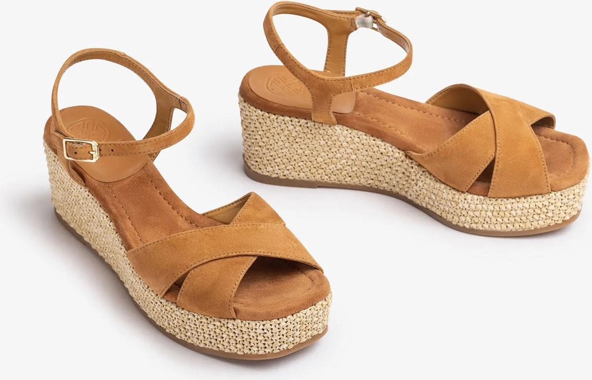Unisa Konnie Sandalen Met Sleehak Dames Cognac Maat 37 bol