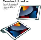 iMoshion Tablet Hoes Geschikt voor iPad 8 (2020) 8e generatie / iPad 9 (2021) 9e generatie / iPad 7 (2019) 7e generatie - iMoshion Trifold Hardcase Bookcase - Groen