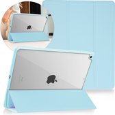 iMoshion Tablet Hoes Geschikt voor iPad 8 (2020) 8e generatie / iPad 9 (2021) 9e generatie / iPad 7 (2019) 7e generatie - iMoshion Trifold Hardcase Bookcase - Lichtblauw