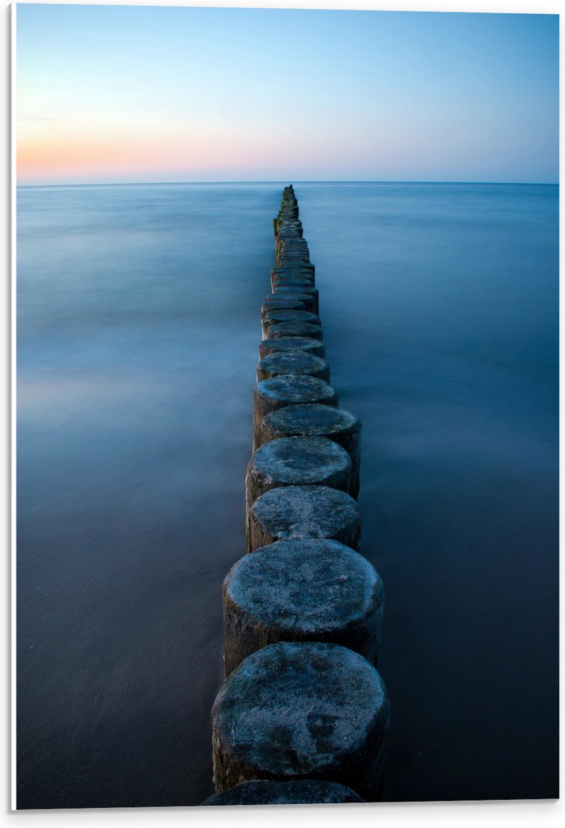 PVC Schuimplaat- Strand - Zand - Zee - Palen - Hout - 40x60 cm Foto op PVC Schuimplaat
