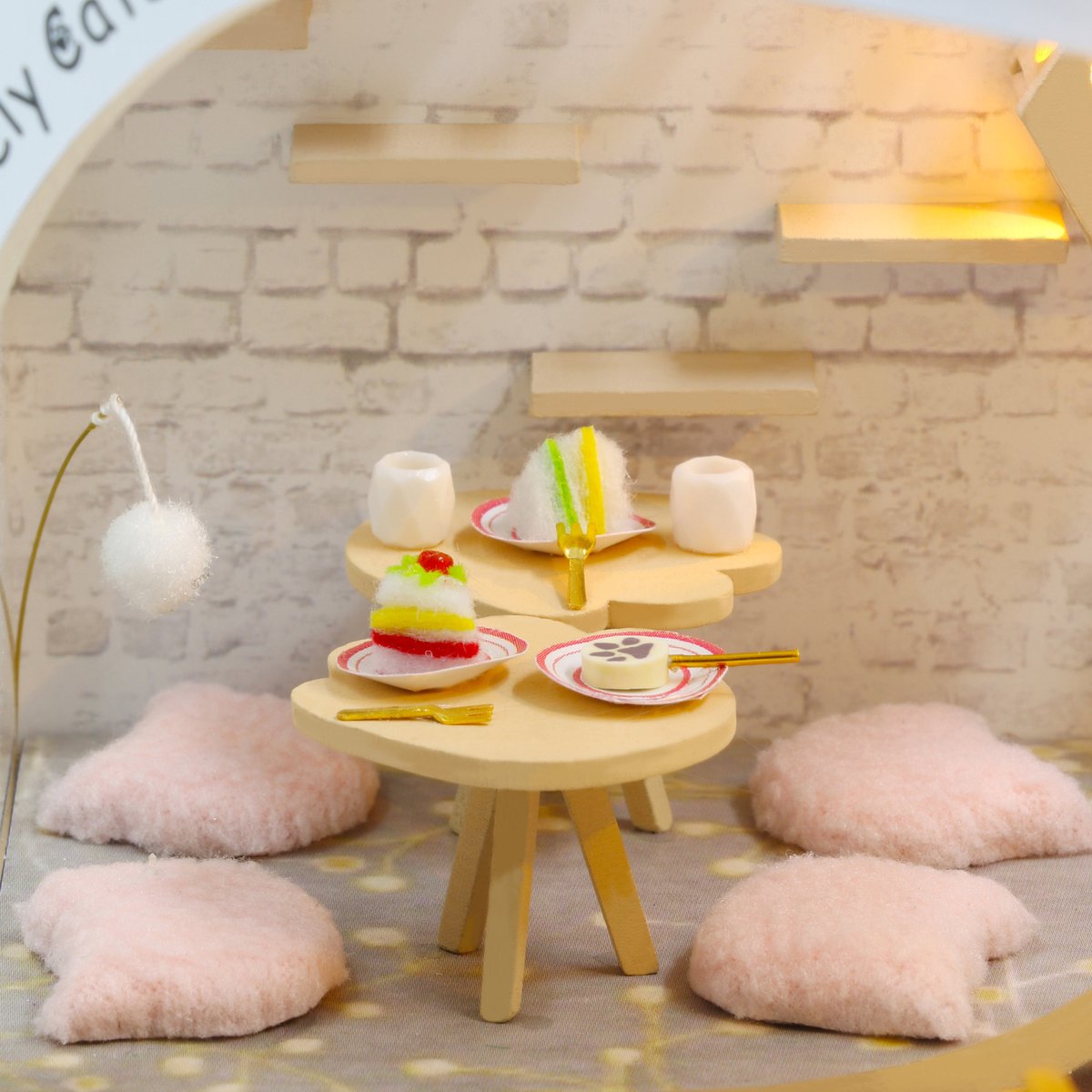 Schaal 1:24 Modelbouw DIY Cat Café Miniatuur Poppenhuis Kit - Schaal 1:24, Met LED Verlichting, Handgemaakt Knutselproject Handgemaakte Poppenhuis