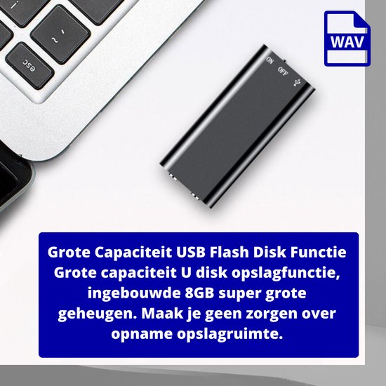 Zwarte dictafoon op een laptop toetsenbord, met "WAV" logo en grote opslagcapaciteit.