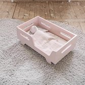 Petite Amélie Poppenhuis meubels - Poppenbedje - Vanaf 3 jaar - Roze - Hout