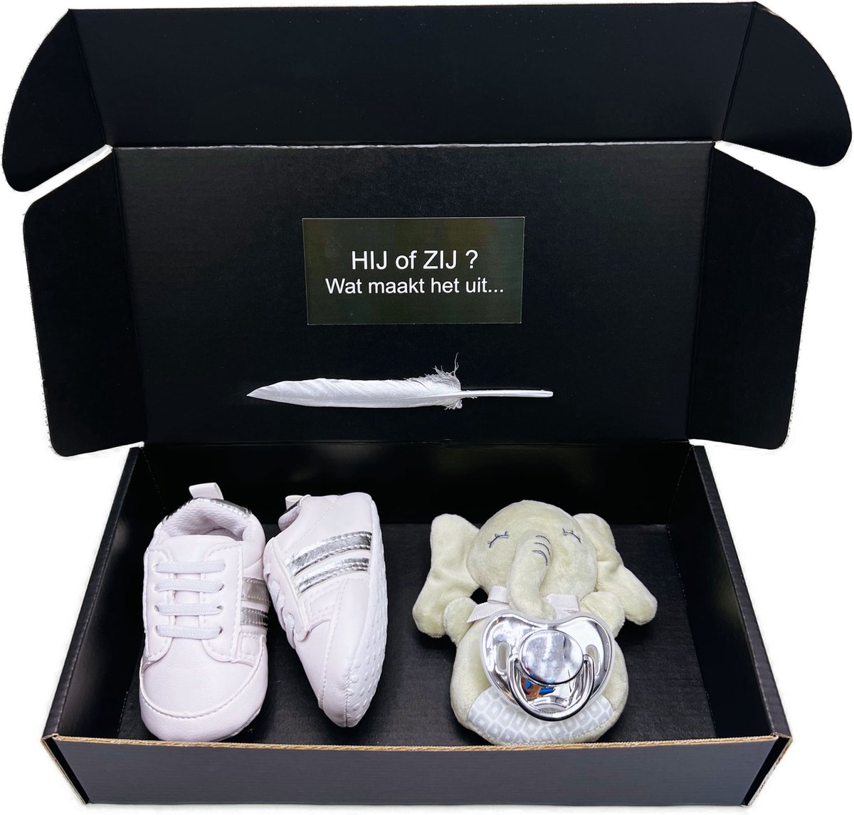 Goedkoopste Kraamcadeau - unisex - babyshower -gender reveal - babysneakers rammelaar en speen