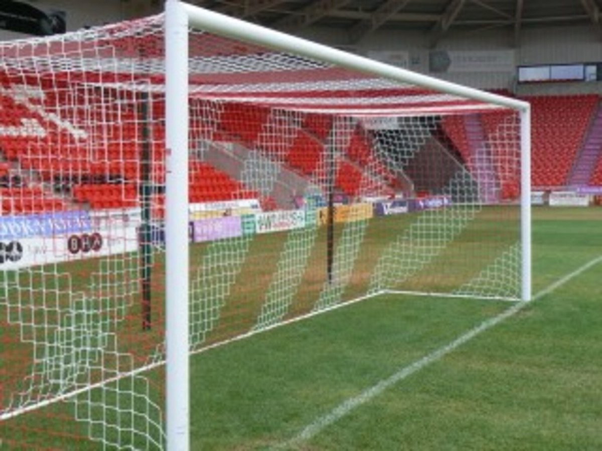 11-kant voetbalnet 4mm - Rood/Wit- Voor doel 7,32 x 2,44 x 2 x 2 m