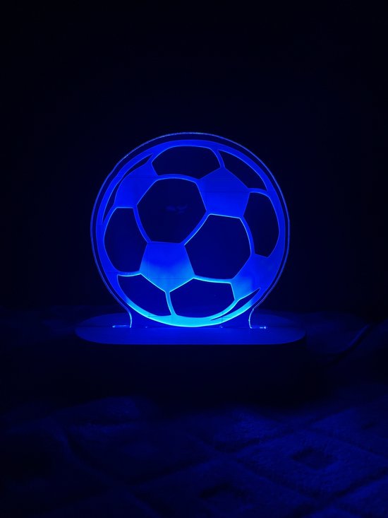 Nachtlampje - Voetbal lamp - Voetbal decoratie - Voetbal slaapkamer - Voetbalkamer - Nachtlampje kinderen - Nachtlampje baby - Nachtlampjes - Nachtlamp - Tafellamp - Bedlamp - Nachtlampje volwassenen - Tafellamp slaapkamer - Nachtkast lamp van CNCCreative — afbeelding 3