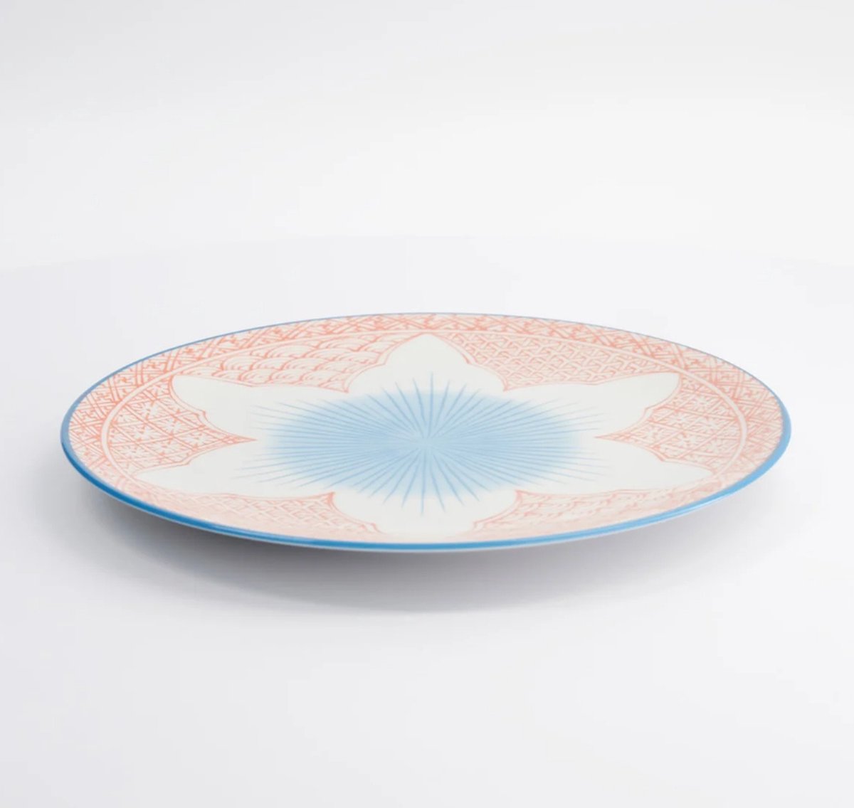 TOKYO DESIGN STUDIO – Lily Flower Plate 26x3cm Red 21157 6/36
