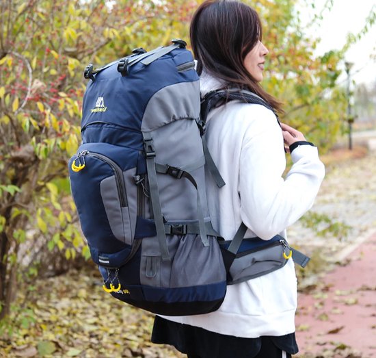 Avoir Avoir®-Sac à dos-Randonnée - Blauw- Sac à dos de randonnée ultime 60L - Résistant à l'eau - Compartiment principal spacieux - Bretelles réglables - Panneaux arrière en mesh - Polyester -32cm x 20cm x 70cm-Bol.com